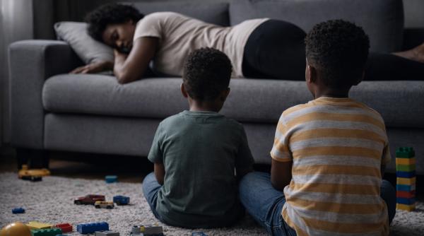 Caz cutremurător în Italia: copiii au crezut că mama lor doarme, dar era moartă de ore întregi