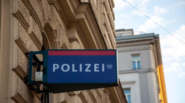 Româncă lovită pe o trecere de pietoni din Innsbruck. Un austriac de 76 de ani a ignorat complet semaforul roșu