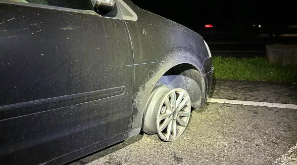 Român, prins pe autostradă în Elveția cu mașina fără anvelopă. Conducea direct pe jantă 