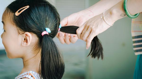 Ce au pățit două eleve la o școală din Italia: când s-au întors acasă părinții au rămas șocați