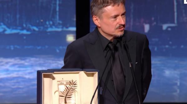 Succes românesc la Cannes 2026: Filmul "Fjord", regizat de Cristian Mungiu, a câştigat trofeul Palme d'Or