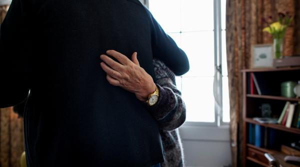 Cum a vrut un român din Italia să pună mâna pe averea unui nobil sicilian: l-a făcut să creadă că e fiul lui