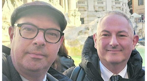 Cei doi primari din Italia care se căsătoresc schimbă localul după ce numărul invitaților a depășit toate estimările 