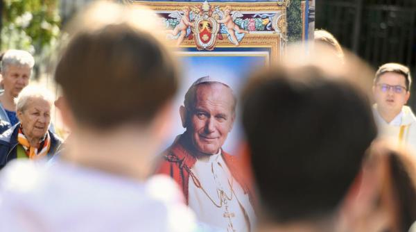 Cum vede Vaticanul comunitatea românească din diaspora? E.S. George Bologan amintește metafora folosită de Papa Ioan Paul al II-lea