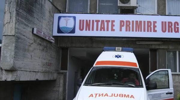 O fetiță de 13 ani a murit la școală în București după ce a băut zilnic energizante