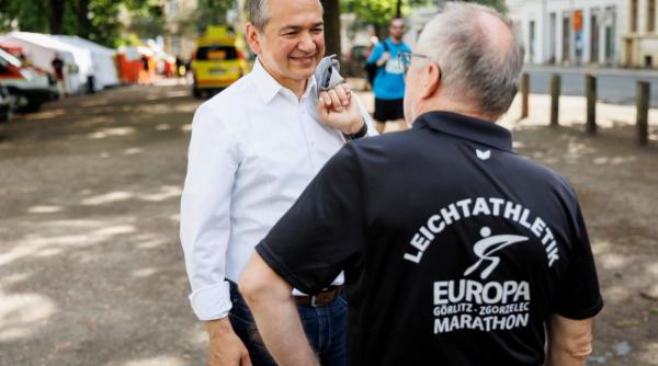 Octavian Ursu, primarul orașului Görlitz, a găsit o metodă inedită de comunicare cu cetățenii. Modelul care poate fi preluat și la noi