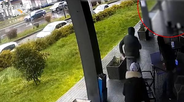 Tânăr de 22 de ani, bătut și sechestrat în Italia. A fost eliberat după ce familia a plătit 1.000 euro. O româncă e implicată în rețea