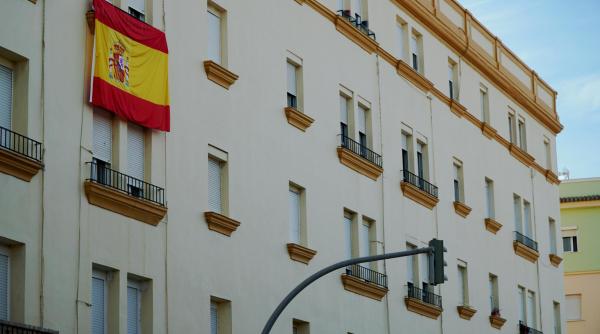 Cât costă renovarea unui apartament în Spania și care sunt cele mai bănoase meserii. Explicația avocatei Cristiana Uzuna / VIDEO