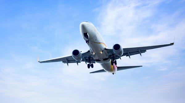 Traficul aerian din Malta, dat peste cap de un nor de cenuşă provenit de la vulcanul Etna