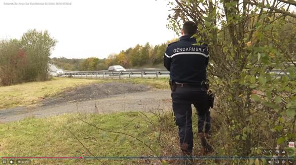Dubă românească, oprită în Franța. Șoferii au ajuns rapid la închisoare 