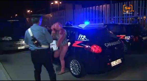 Soții își obligau partenerele să se prostitueze în Italia. Copiii, folosiți ca paravan pentru întâlnirile cu clienții