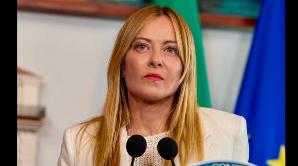 Nicuşor Dan a felicitat-o pe Meloni pentru cel mai longeviv guvern italian
