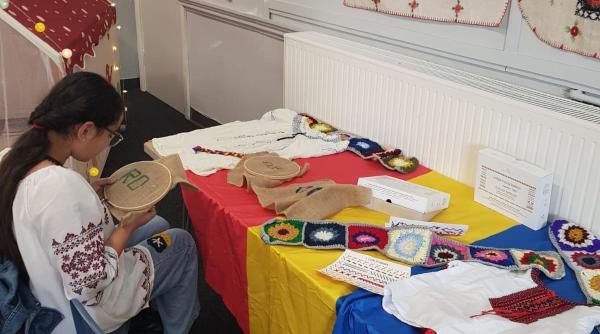 Metodele interactive prin care Școala Românească din Cardiff îi atrage pe copiii din diaspora să învețe limba română în weekend