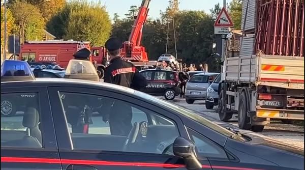 Fenomene extreme în Italia. O femeie a murit înecată în propria mașină, din cauza apei care a inundat șoseaua 