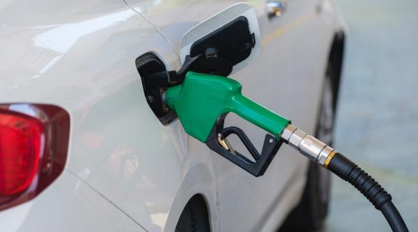 Preţul petrolului a crescut cu peste 3% în urma escaladării conflictului din Orientul Mijlociu