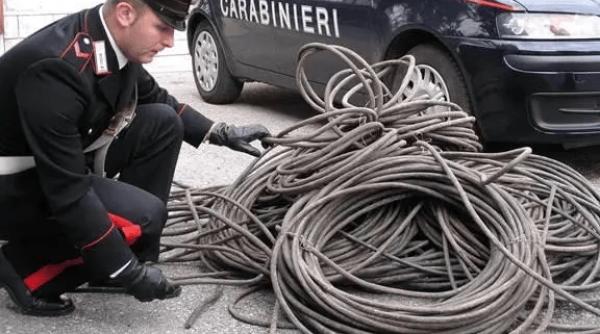 Cel mai "ambițios" român din Italia: a vrut să fure cupru direct de la fabrică. Se crede că mai "lovise" și în urmă cu câteva zile 