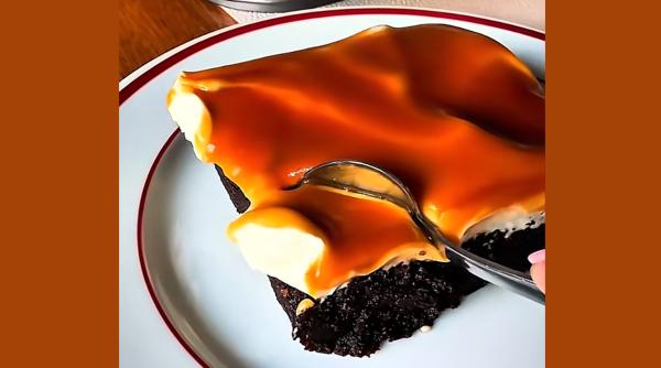 Brownie cu mascarpone și caramel sărat. Desertul cremos care combină perfect ciocolata intensă cu caramelul sărat