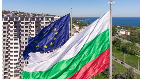 Alegeri prezidențiale în Bulgaria. Președinta în exercițiu, apropiată de Moscova, este favorită
