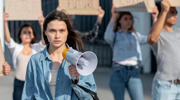 Proteste în Germania. Tinerii se mobilizeaza sub sloganul "Generația Z preia controlul"